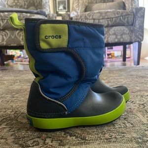 Croc snow boots size 11c